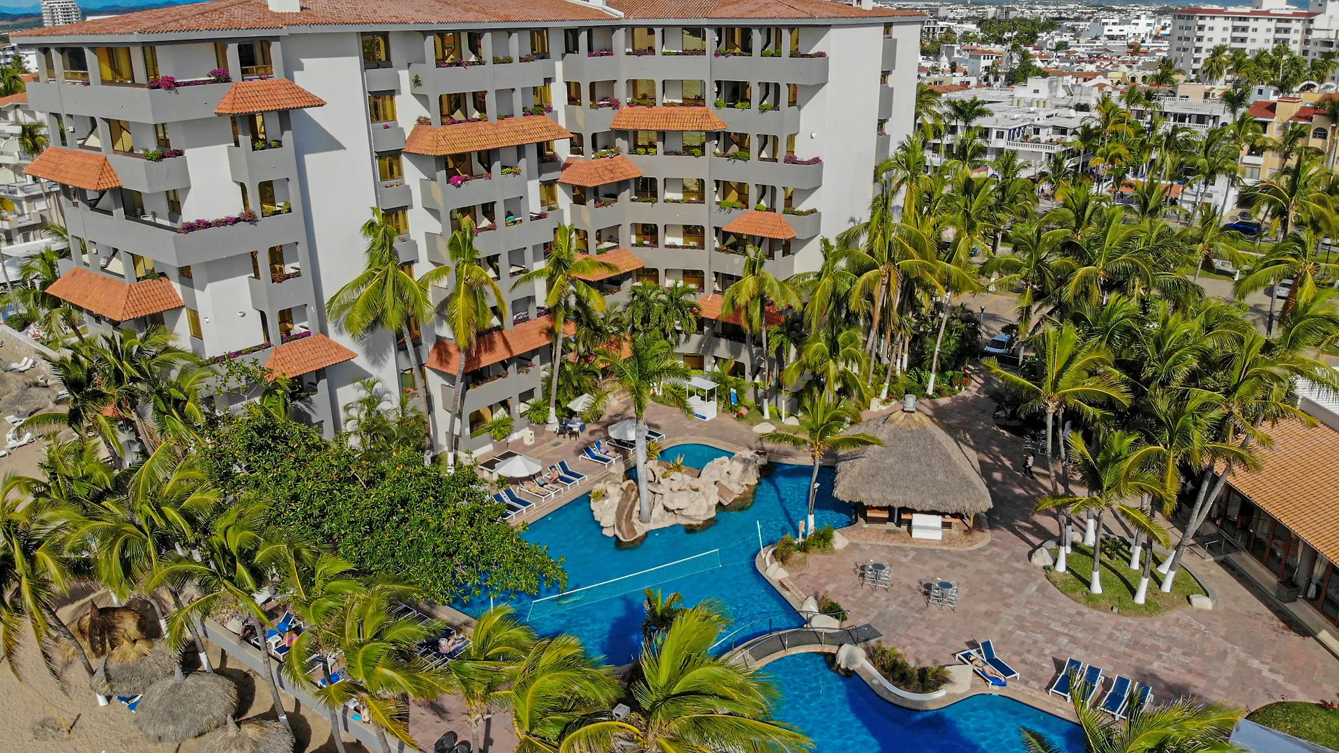 Luna Palace Mazatlan Resort