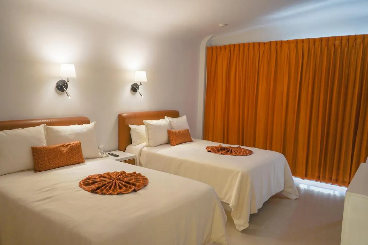 Luna Palace Mazatlan Resort